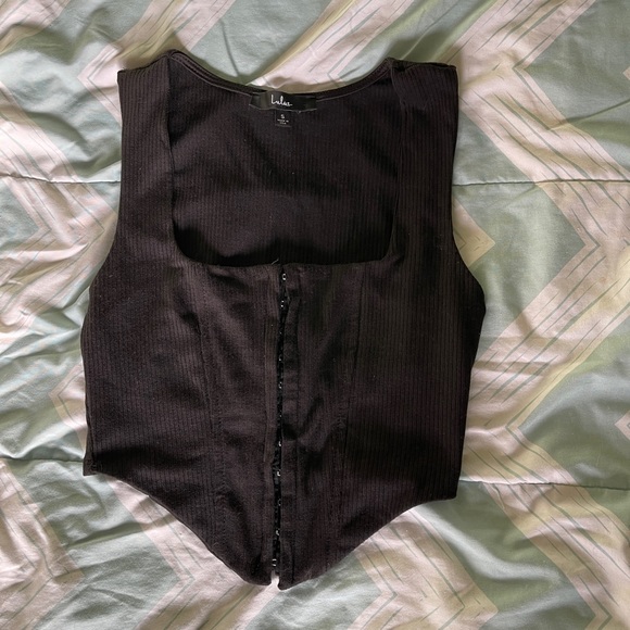 Lulu’s EUC Hook Me In Sleeveless Bustier Tank Top - Picture 4 of 7